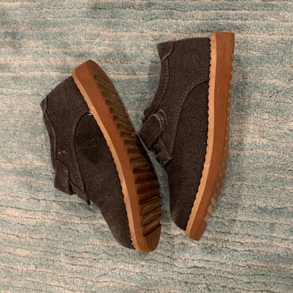 Cat and jack dress shoe boys size 7